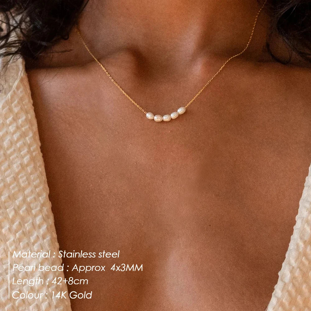 The Odette Pearl Arc Necklace