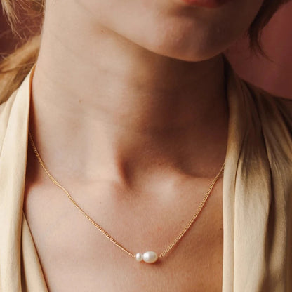 Pearls Pendant Necklace