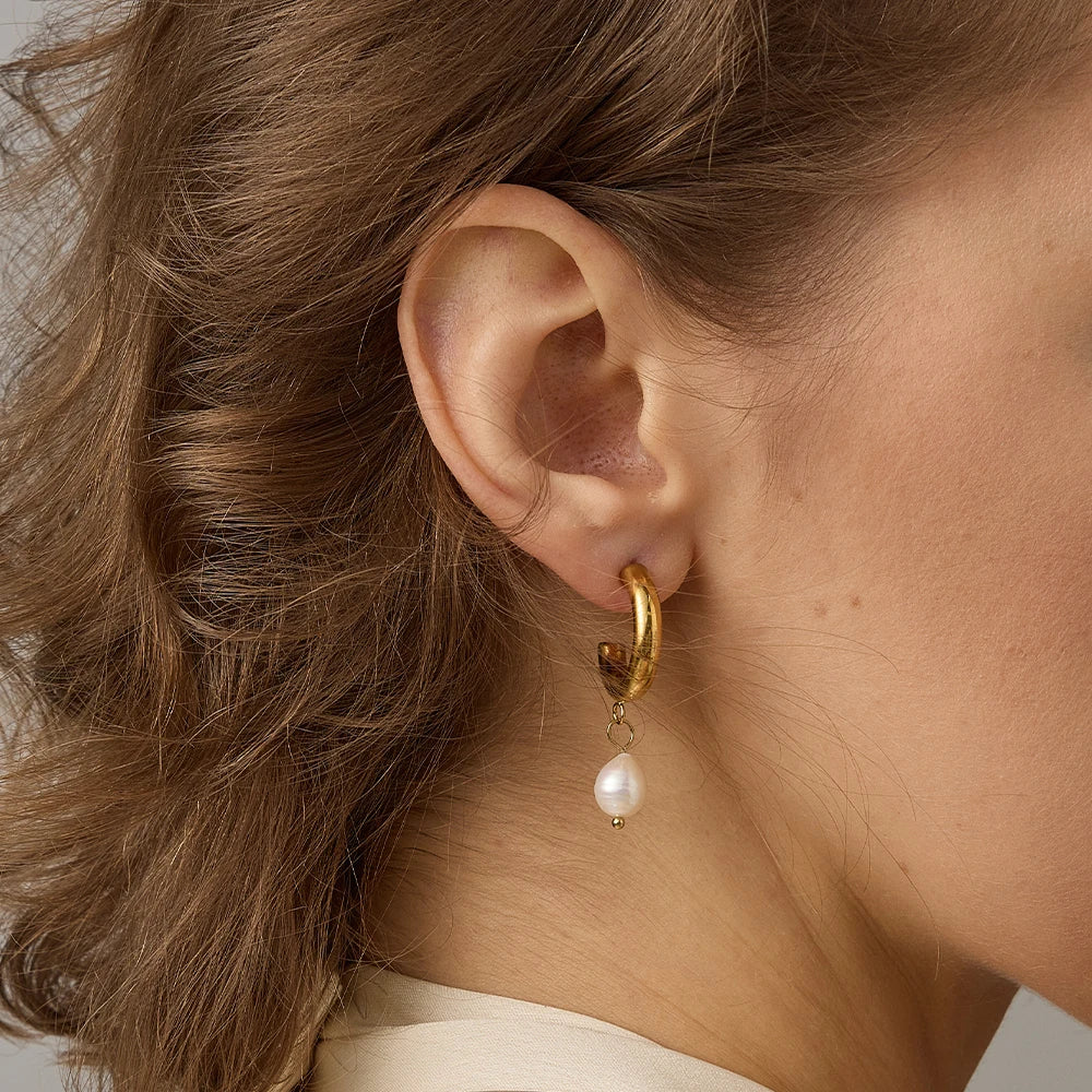 Essential Pearl Hoop