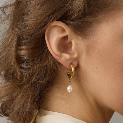 Essential Pearl Hoop