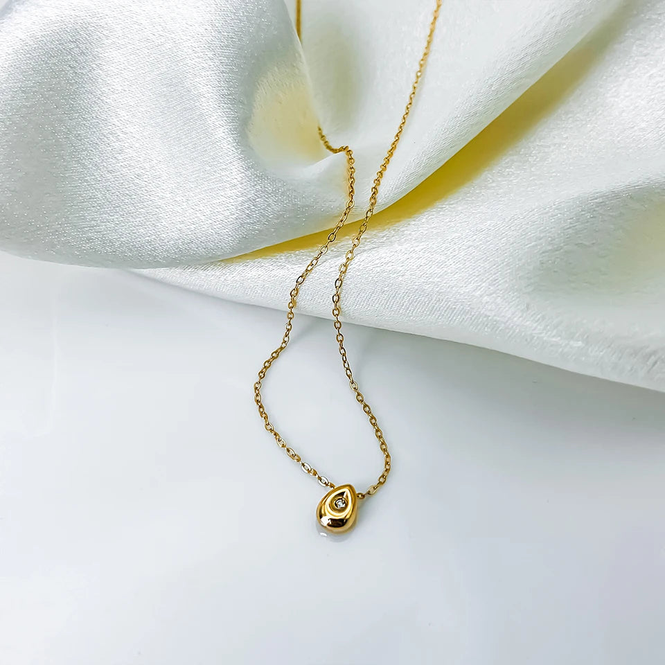 Teardrop Pendant Necklace