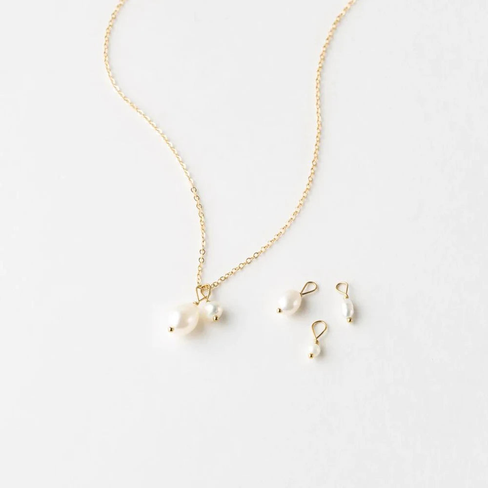 The Anaïs Pearl Drop Necklace