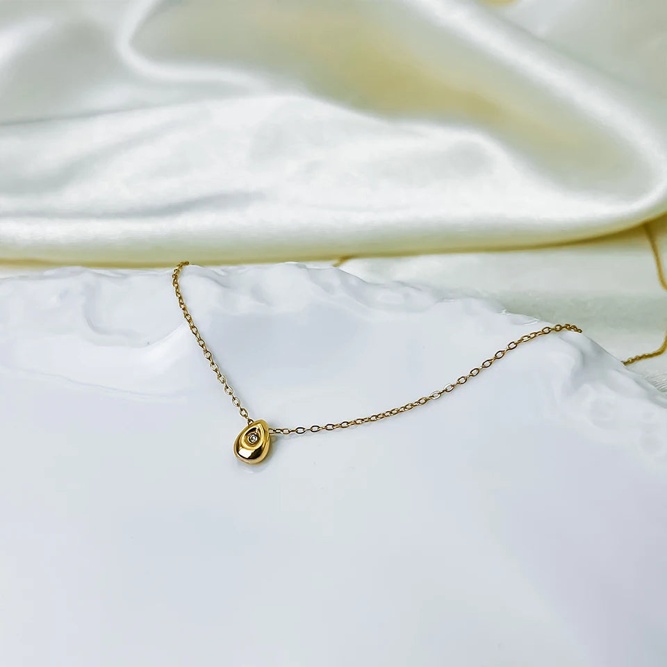 Teardrop Pendant Necklace