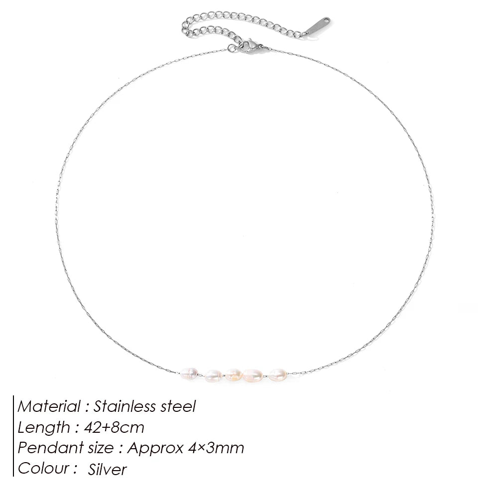 The Odette Pearl Arc Necklace